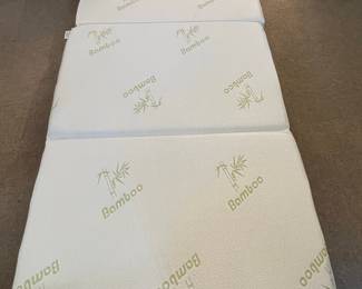 Inofia Tri-Fold Memory Foam Guest Mattress