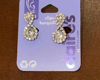 Claire's Silver Tone Rhinestone Drop Earrings