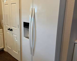 side by side refrigerator