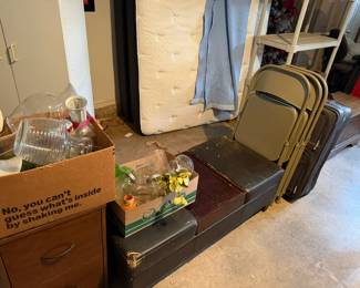 folding chairs, household, coffee table/foot stool