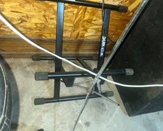 GUITAR STAND