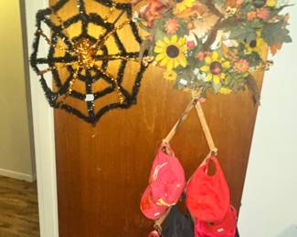 FALOLO & HALLOWEEN DECOR
