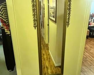 ELEGANT FRENCH METAL GILT FRAMED MIRROR!