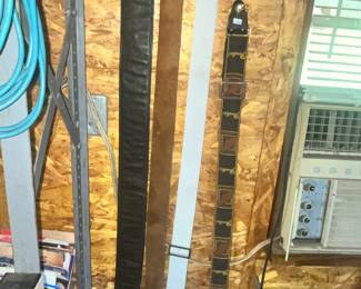 GUITAR STRAPS