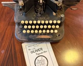 Oliver No. 5 Standard Visible Writer Typewriter with Manual