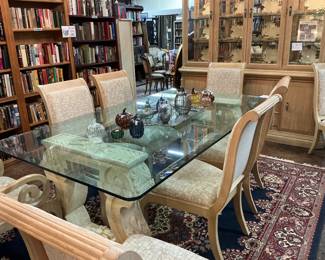 Lexington dining suite