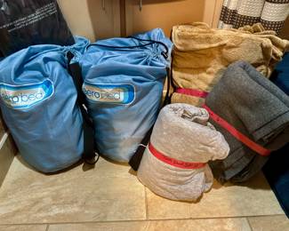 Twin Air Mattresses, Twin Sheet Set & Twin Blanket
