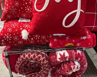 Great Christmas blankets and pillows(good for gifts)