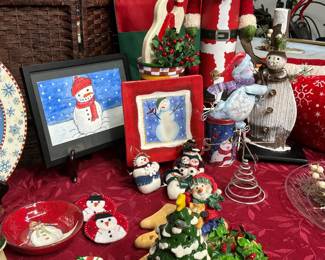 Lots of snowman Christmas items