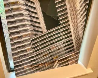 Acrylic picture of an outdoor building