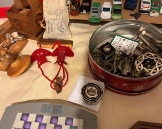 Vintage toys and puzzles