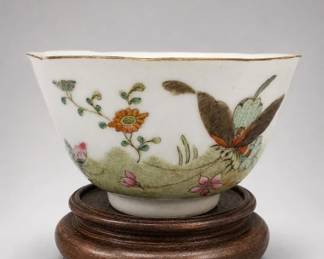 Chinese Famille Rose Tongzhi Mark Butterfly Cup