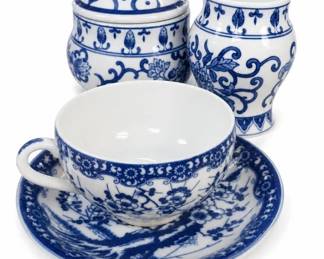 Blue-and-White Ceramic Tableware Lot