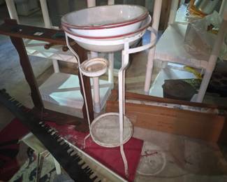 Wash stand