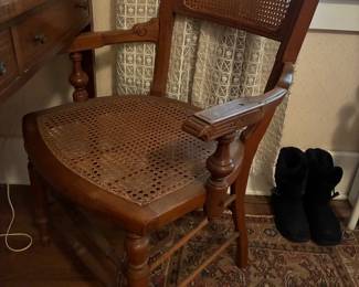 Vtg Wooden Chair 