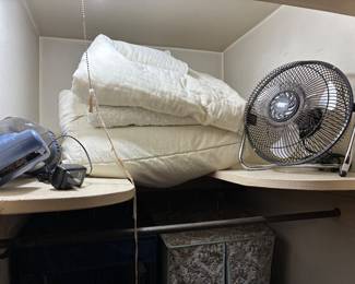 Linens, Fan