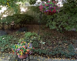 Flower pots with stand