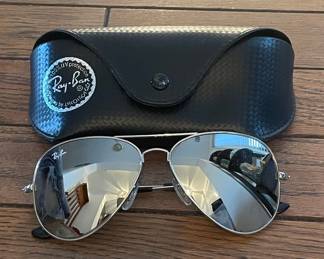Ray-Ban Aviator Sunglasses