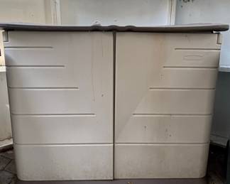 Rubbermaid Horizontal Resin Storage Shed