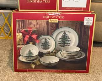 Spode Christmas Tree 12-Piece Dinnerware Set Created for Macy's