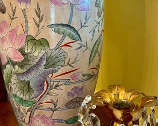 Pair of stunning Chinese export lotus lamps 