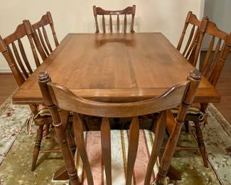 Cushman Colonial maple table with six chairs and two leaves