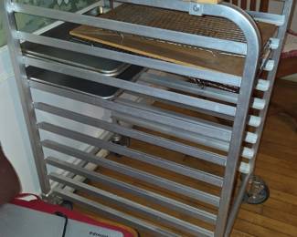 Pastry tray rack