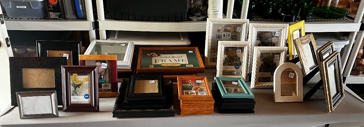 Lots of picture frames, several brand new