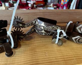 Sets of spurs and single spurs 