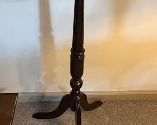 Traditional Pedestal Plant Stand
