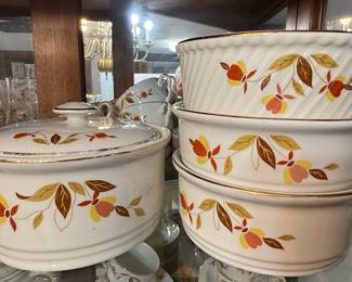 Hall Autumn Leaf Jewel Tea 35 Piece Dinnerware Set