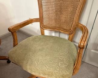Stoneville Furniture Cane Back Dining Set