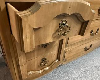 French Provincial Style 9-Drawer Dresser