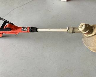 Black & Decker Cordless String Trimmer