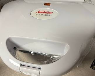 Sunbeam Electric Pie Maker - Model 4805