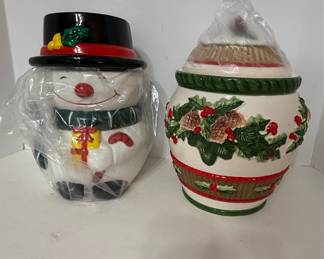 Jay Import Co. Gingerbread Man & Santa Cookie Jar Set