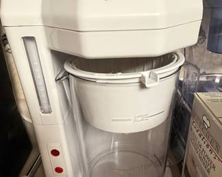Salton White Electric Coffee Maker