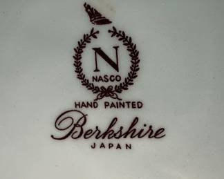 Nasco Berkshire Pattern Bowls