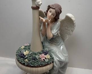 O'Well Grandeur Noel Angel with Dove Figurine