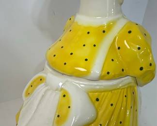 Weiss Mother Goose Cookie Jar Style