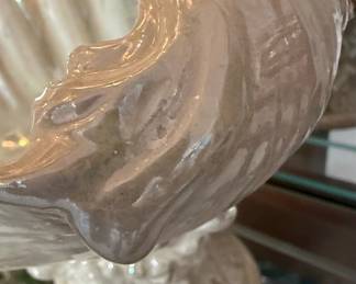 Shell Motif Iridescent Ceramic Pedestal Bowl Style