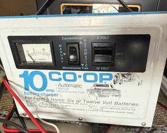 Co-Op 10 Amp Battery Charger