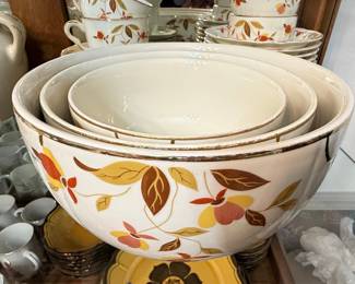 Hall Autumn Leaf Jewel Tea 35 Piece Dinnerware Set