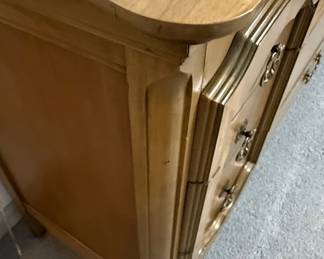 French Provincial Style 9-Drawer Dresser