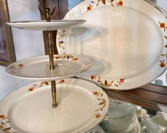 Hall Superior Quality Autumn Leaf Dinnerware Set