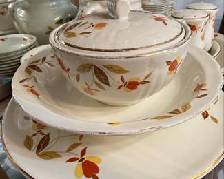 Hall Superior Quality Autumn Leaf Dinnerware Set