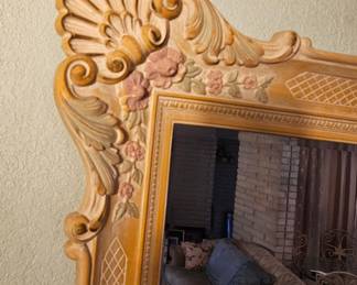 Lot 116 Large carved mirror detail