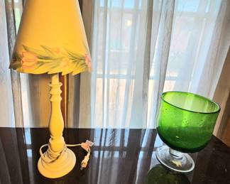 Lot 186 Sofa table, lamp, compote detail