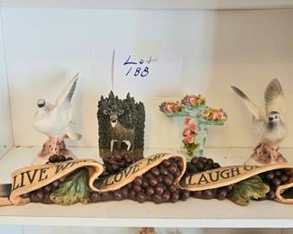 Lot 188 Resin decor ceramics