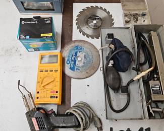 Lot 41 Power tools, blades, bulbs, more